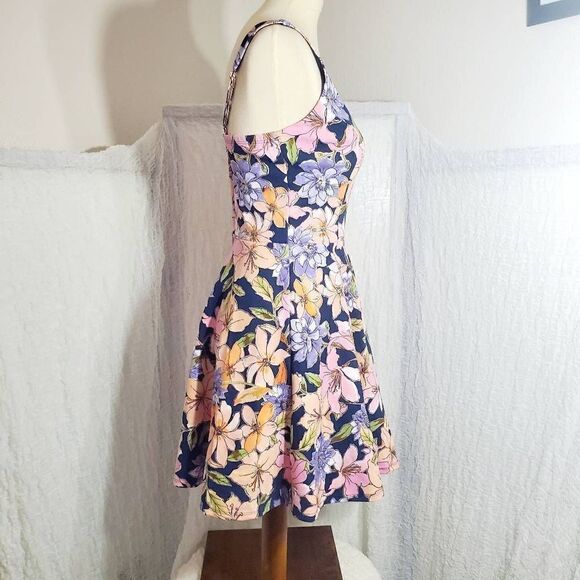 Trixxi NWT Floral Fit & Flare Dress Size Small - Picture 3 of 11